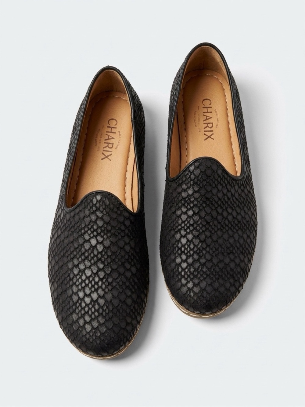 CHARIX Wild Black Slip On, Travel Comfort Loafer